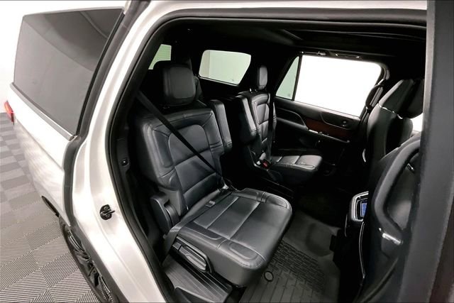 Used 2024 Lincoln Navigator Reserve w/ Monochromatic Package image 25