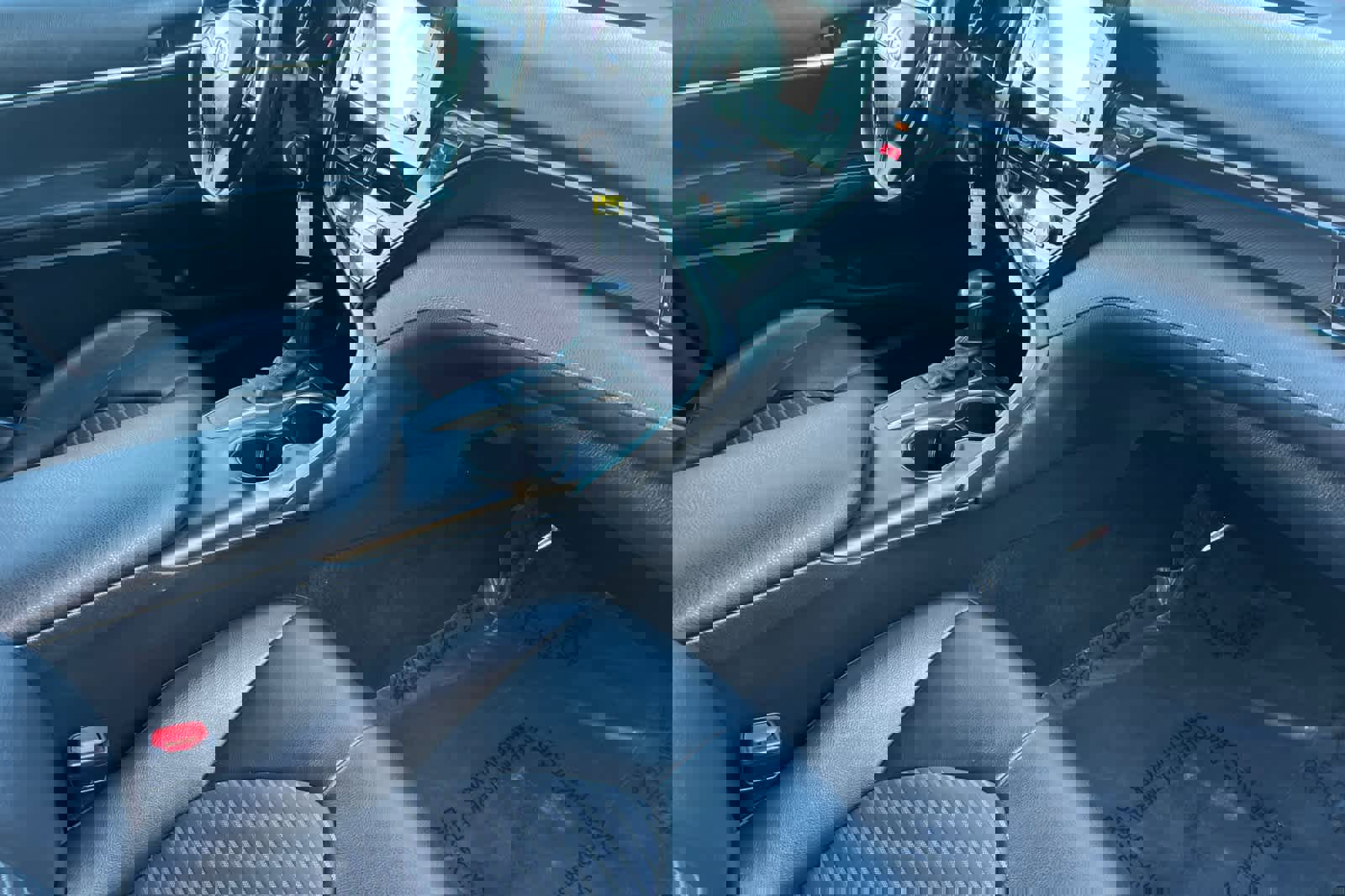 Used 2021 Toyota Camry SE image 15