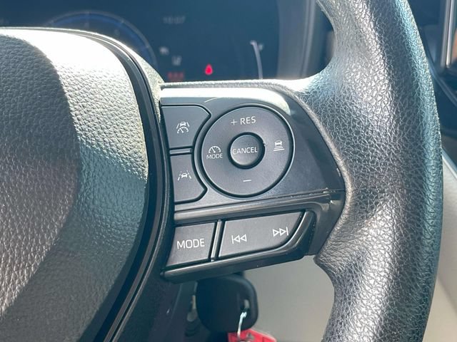 Used 2026 Toyota Corolla LE FWD image 30