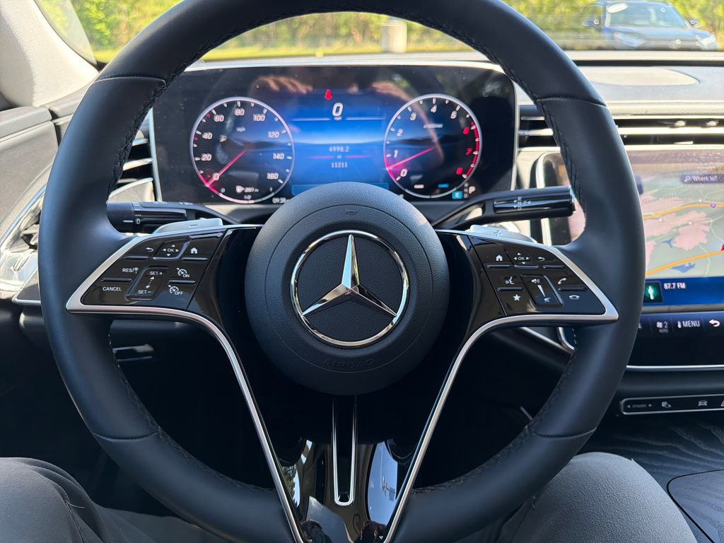 Certified 2025 Mercedes-Benz E 450 4MATIC Sedan image 21