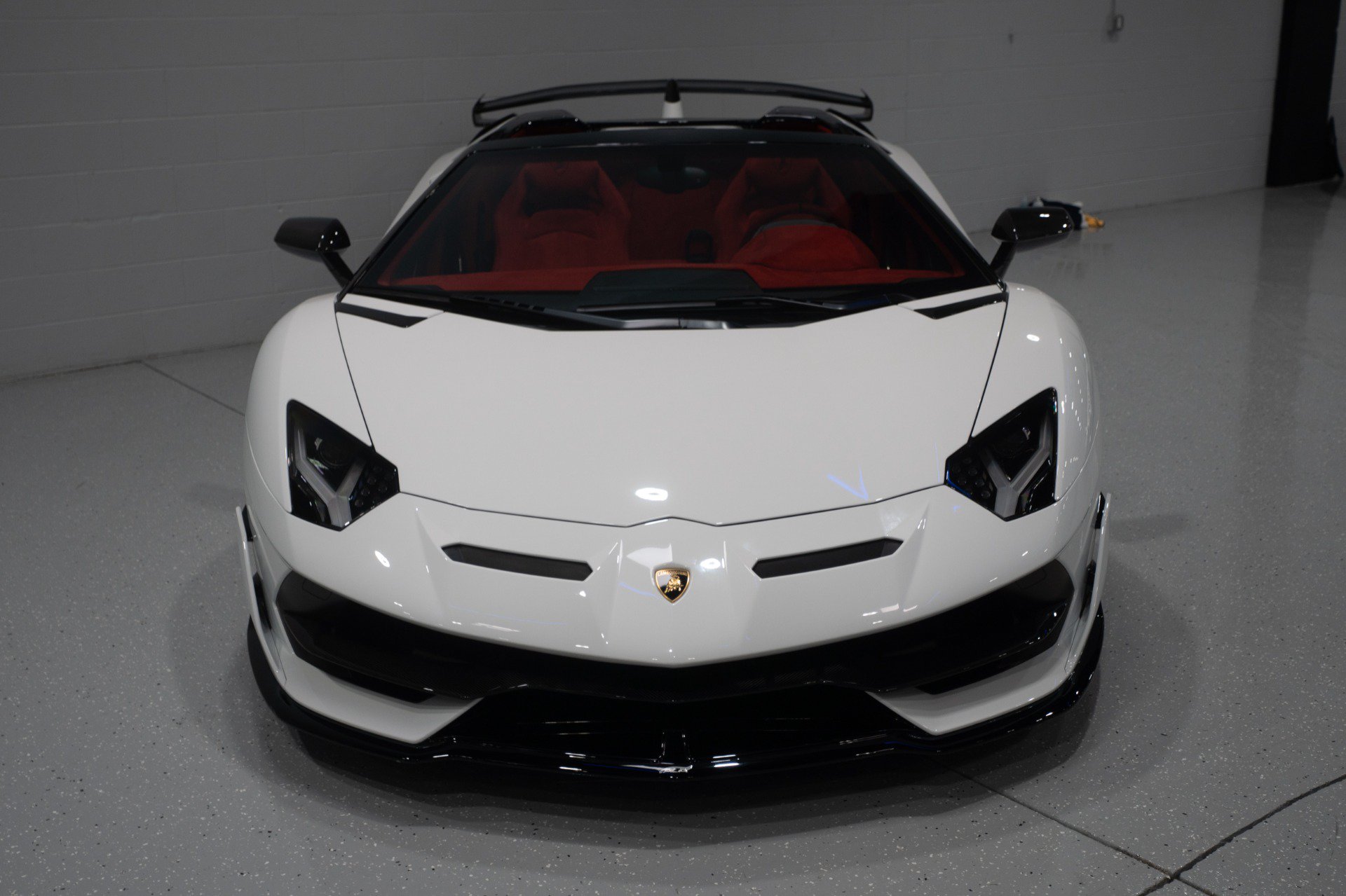 Used 2020 Lamborghini Aventador SVJ AWD/4WD image 29