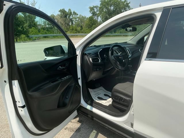 Used 2019 Chevrolet Equinox LT AWD/4WD image 15