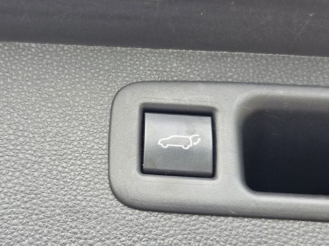 Used 2020 Toyota Highlander Limited FWD image 33