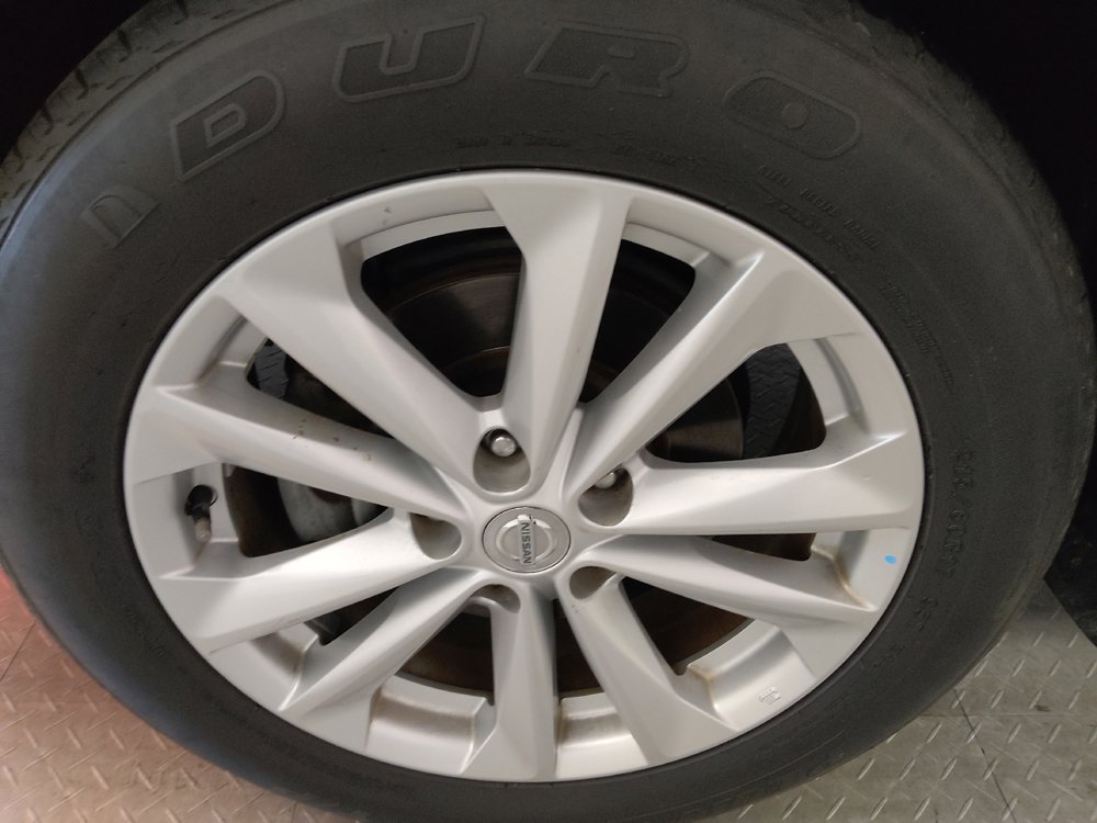 Used 2018 Nissan Rogue Sport S w/ S Appearance Package FWD image 31