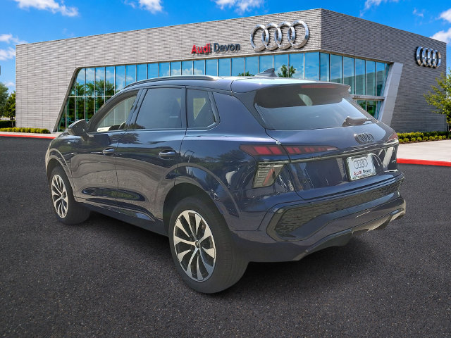 New 2026 Audi Q3 quattro 2.0T AWD/4WD image 3