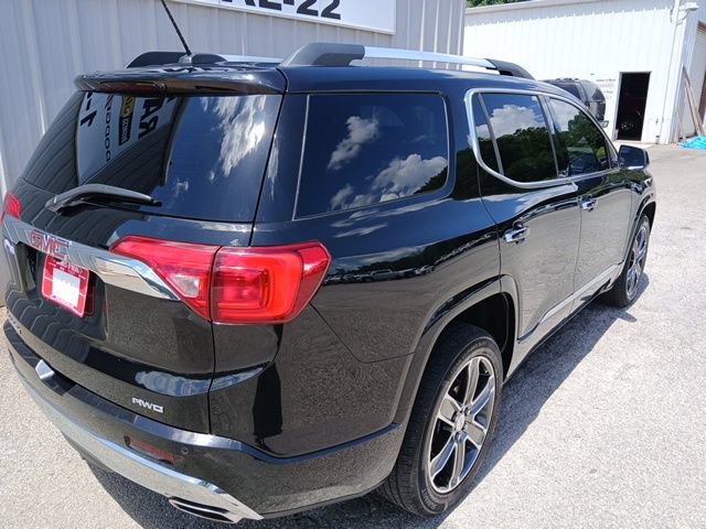 Used 2018 GMC Acadia Denali w/ Technology Package AWD/4WD image 3