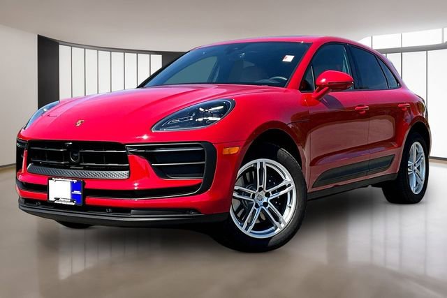 Used 2026 Porsche Macan image 1