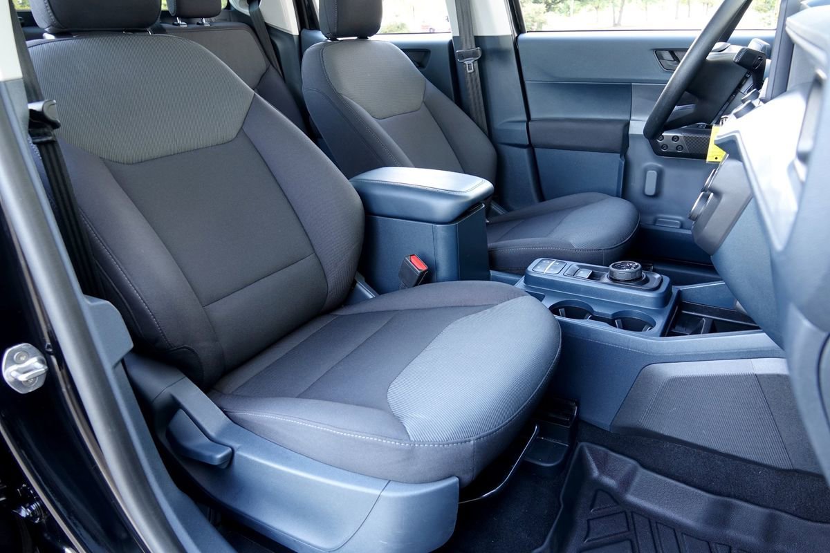 Used 2022 Ford Maverick XL image 8