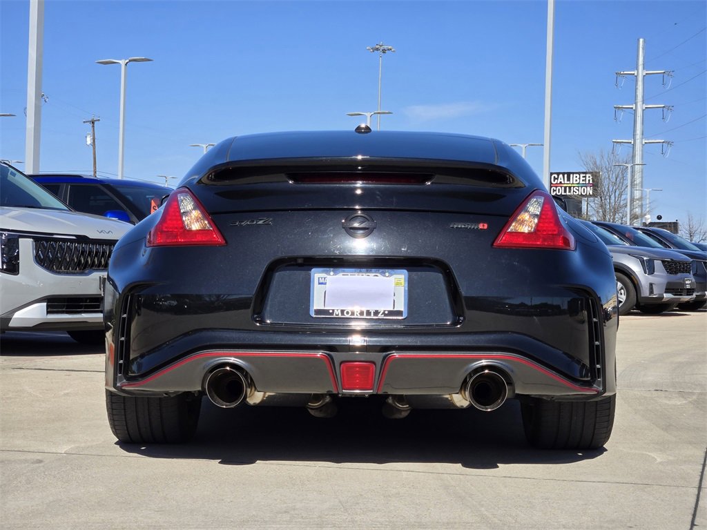Used 2017 Nissan 370Z NISMO image 13
