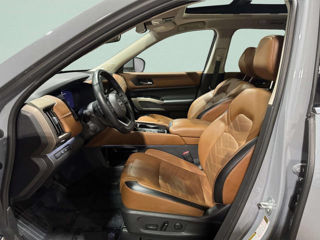 Used 2023 Nissan Pathfinder Platinum AWD/4WD image 23