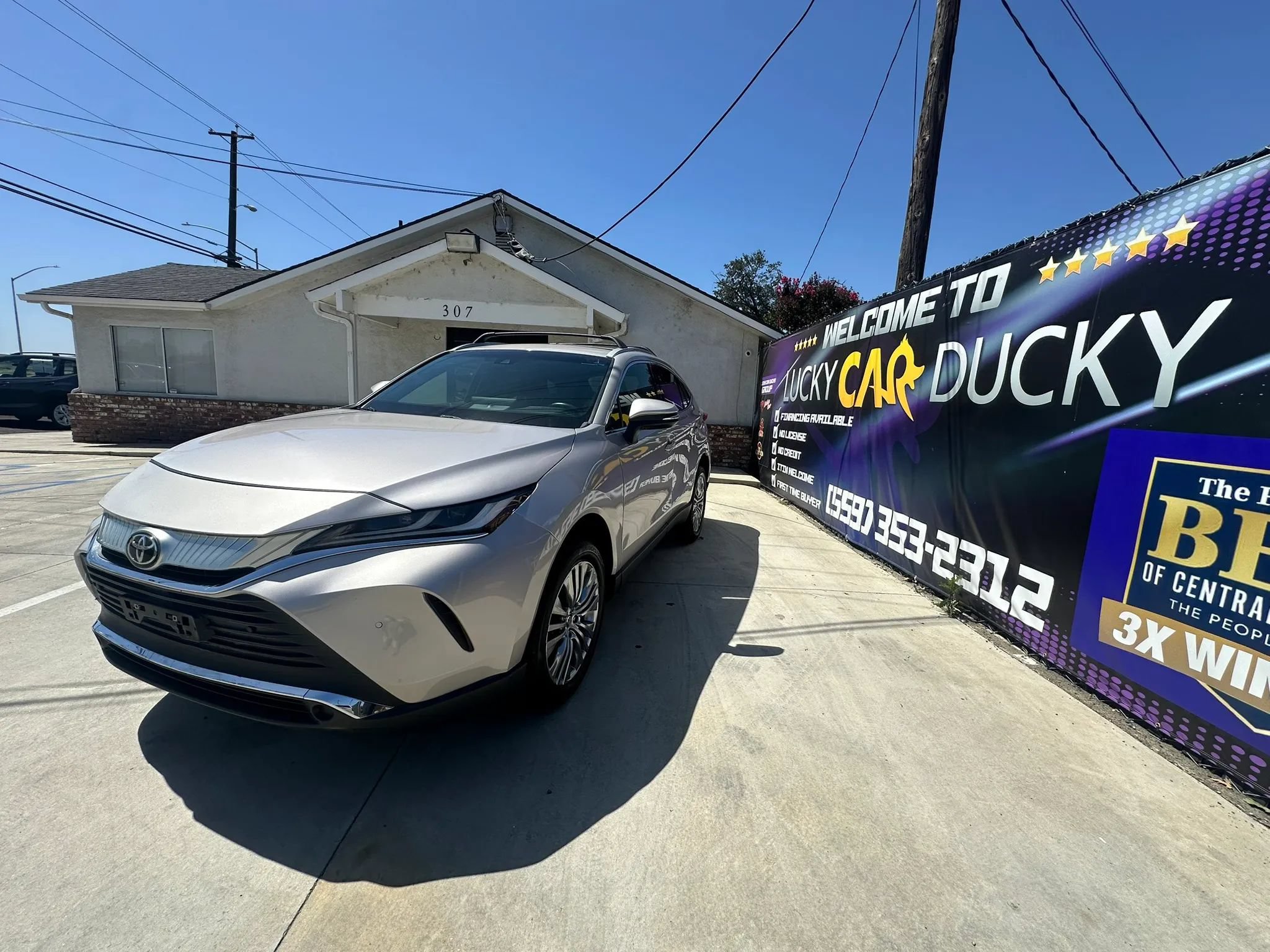 Used 2021 Toyota Venza XLE AWD/4WD image 9