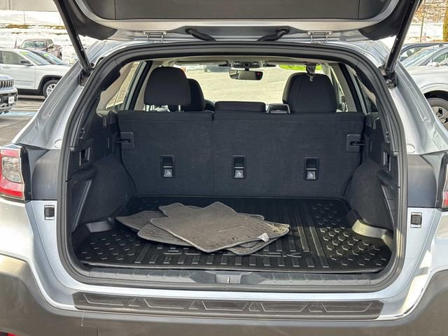 Used 2024 Subaru Outback Premium image 13