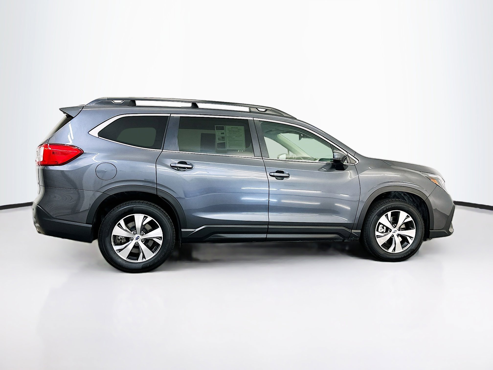 Used 2025 Subaru Ascent Premium AWD/4WD image 10