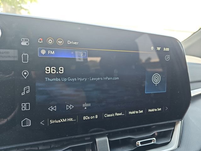 Used 2025 Chevrolet Equinox LT FWD image 26
