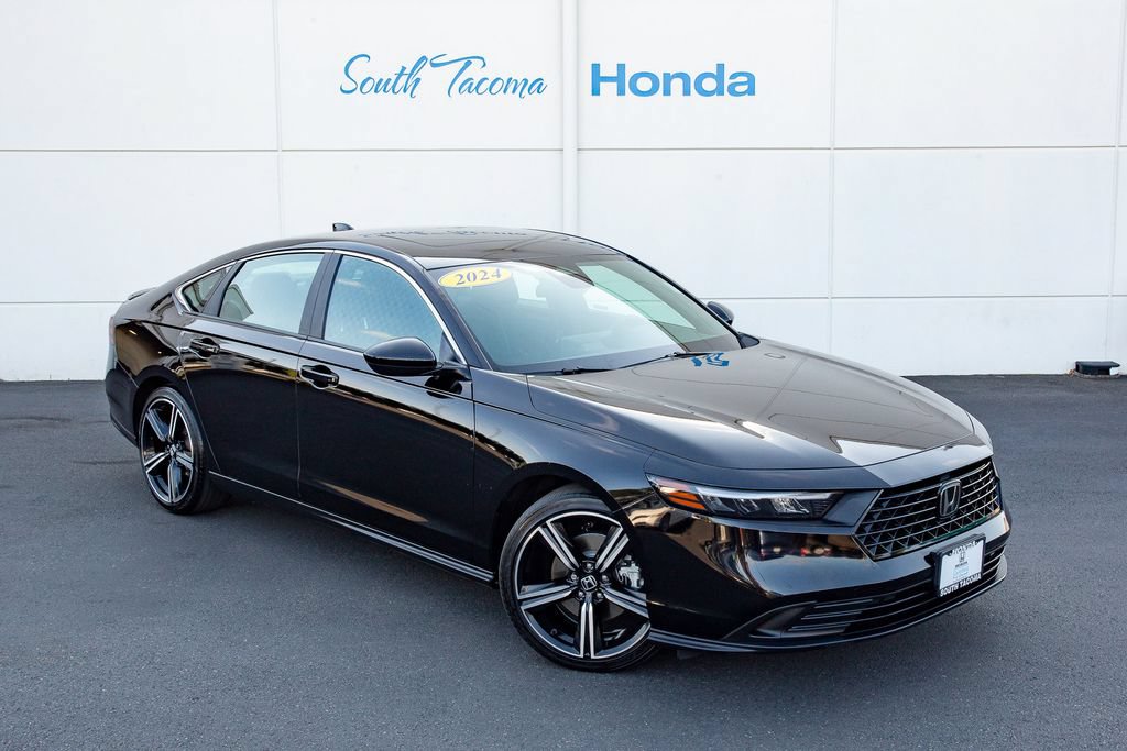 Used 2024 Honda Accord Sport image 2