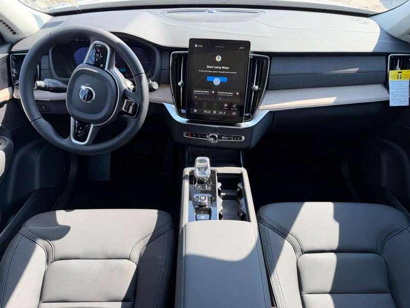 New 2026 Volvo XC90 T8 Plus w/ Protection Package AWD/4WD image 6