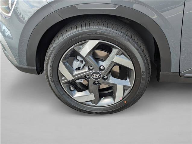 Certified 2025 Hyundai Venue Limited FWD image 11