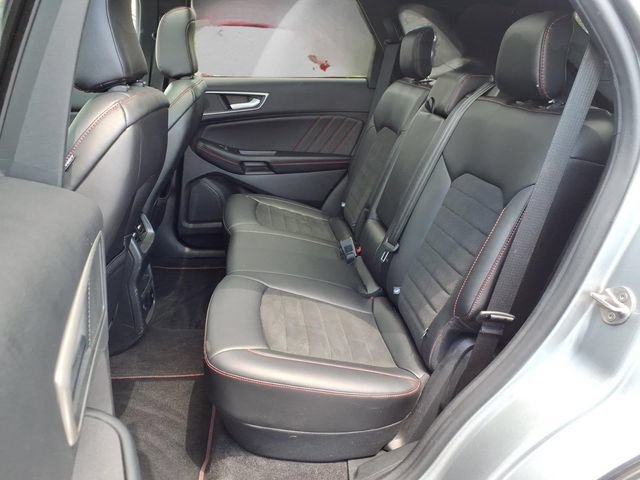 Used 2024 Ford Edge ST-Line w/ Class II Trailer Tow Package AWD/4WD image 16