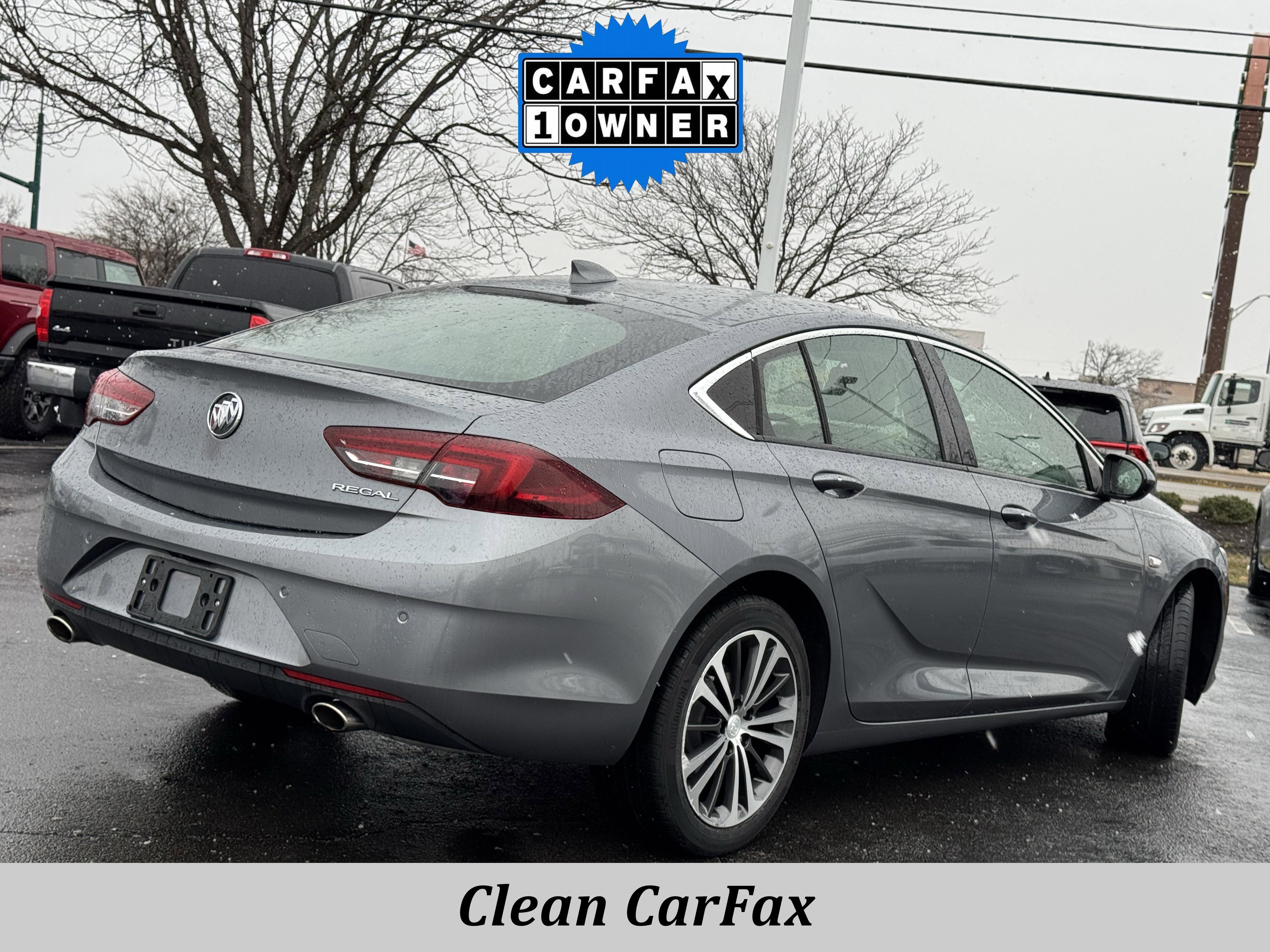 Used 2020 Buick Regal Essence image 3