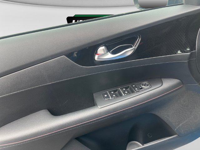 Used 2023 Kia Forte GT FWD image 11