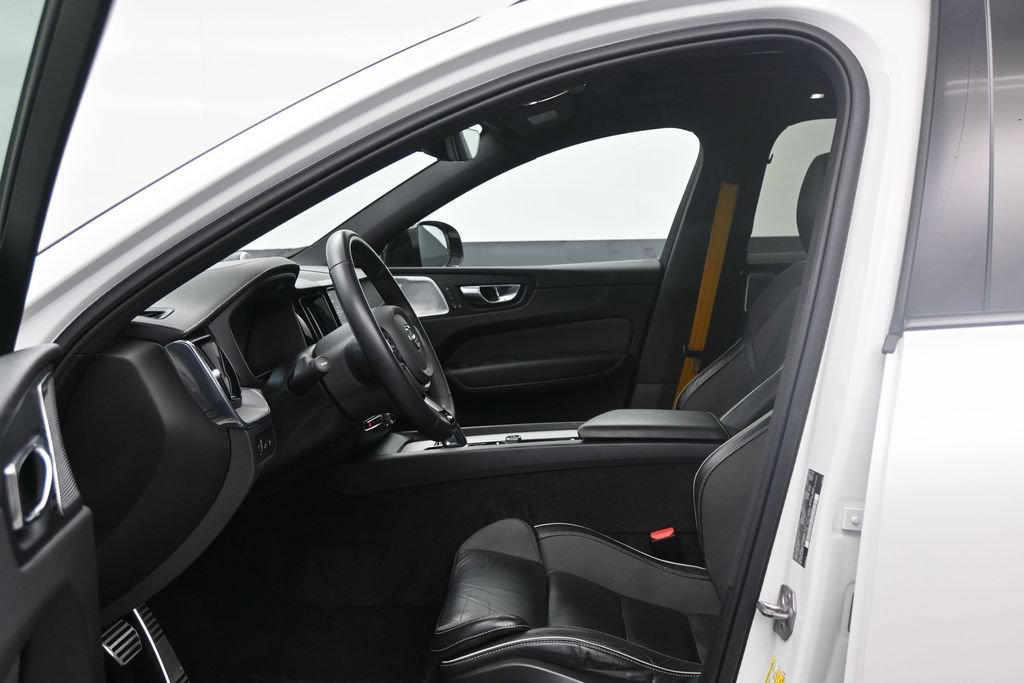 Certified 2022 Volvo XC60 T8 Polestar w/ Protection Package Premier AWD/4WD image 11