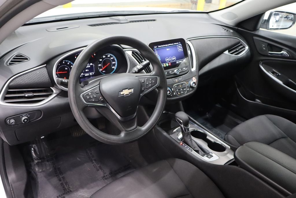 Used 2023 Chevrolet Malibu LT image 22