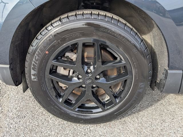 Used 2024 Ford Edge SEL w/ Convenience Package image 17