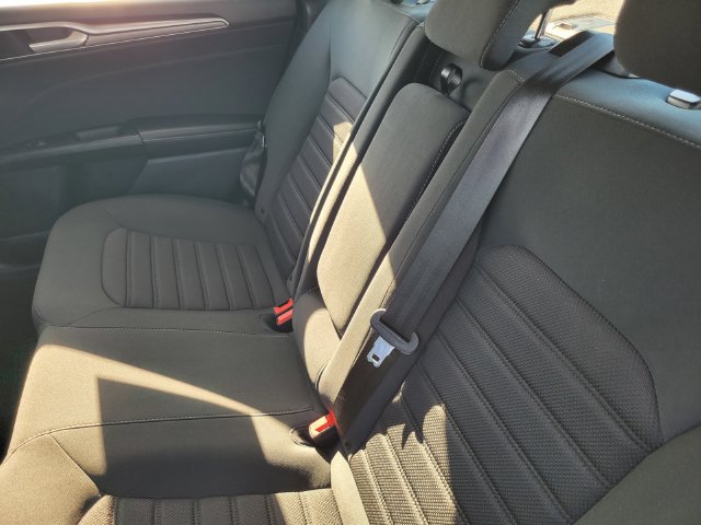 Certified 2020 Ford Fusion SE FWD image 13