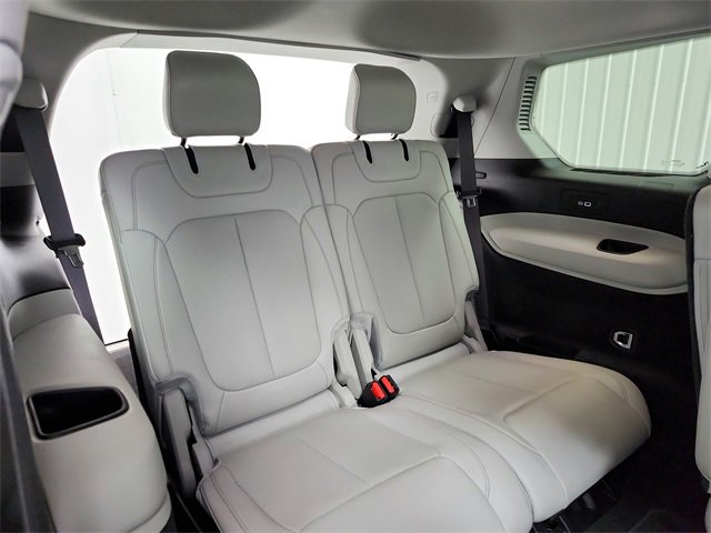 Used 2022 Jeep Grand Cherokee L Overland w/ Advanced Protech Group III image 52