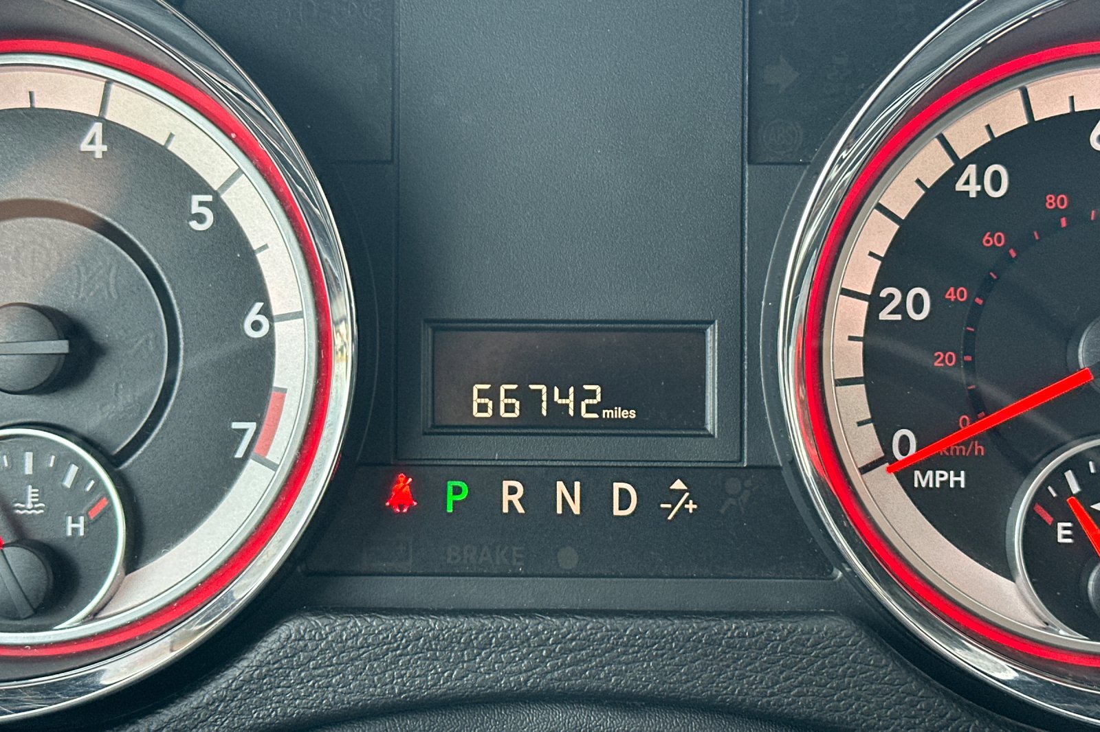 Used 2017 Dodge Grand Caravan SE image 26