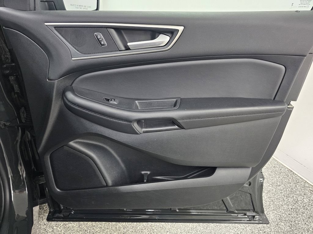 Used 2023 Ford Edge SEL w/ Convenience Package AWD/4WD image 22
