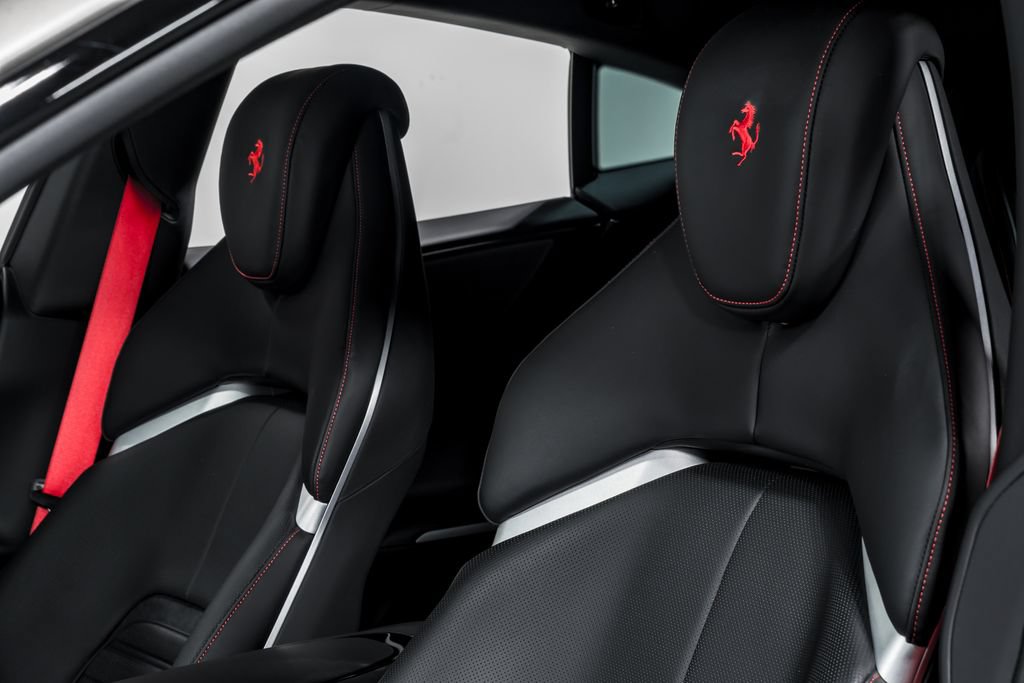 Used 2024 Ferrari Purosangue AWD/4WD image 17