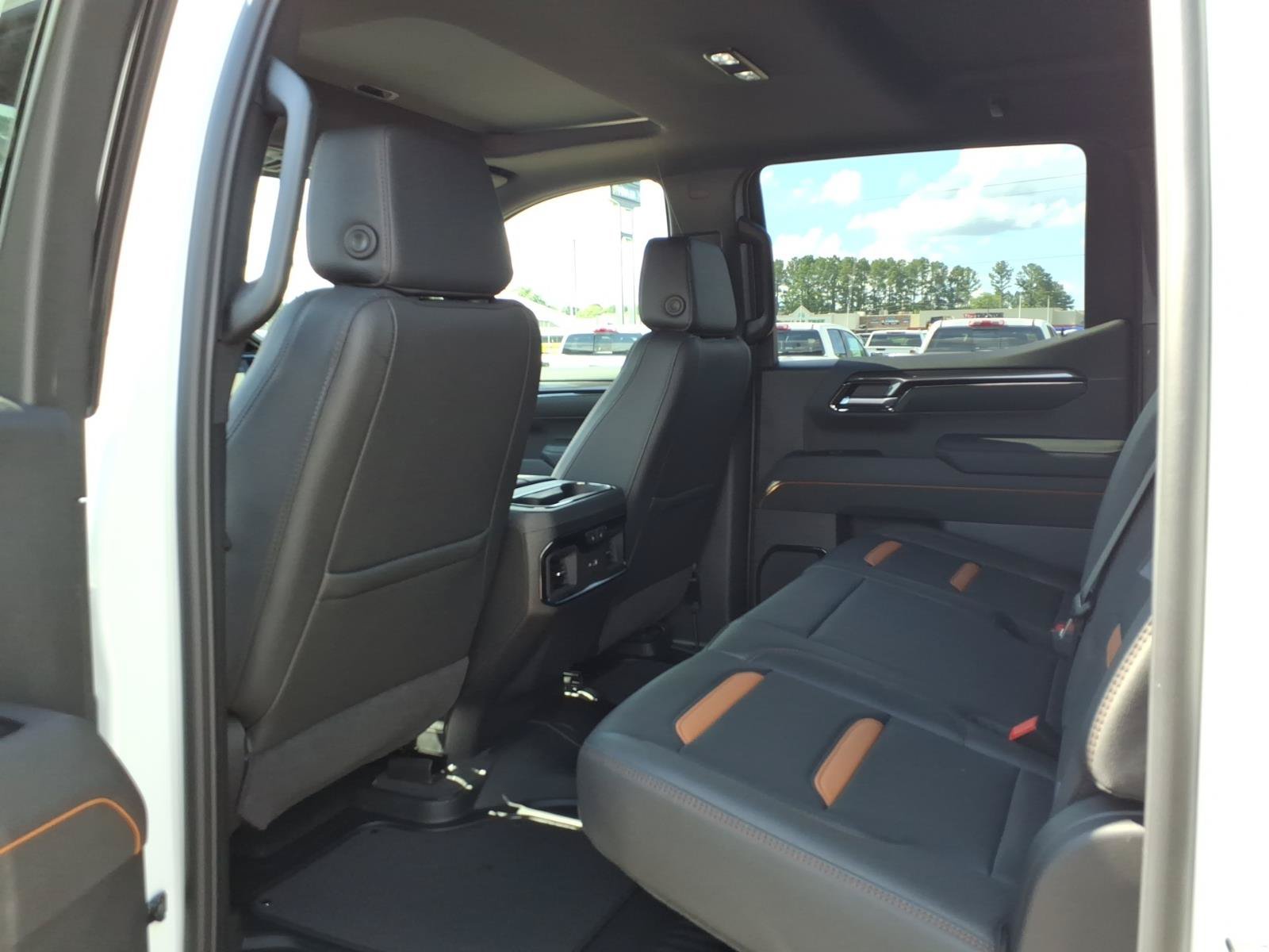 New 2026 GMC Sierra 1500 AT4 w/ AT4 Premium Package AWD/4WD image 23