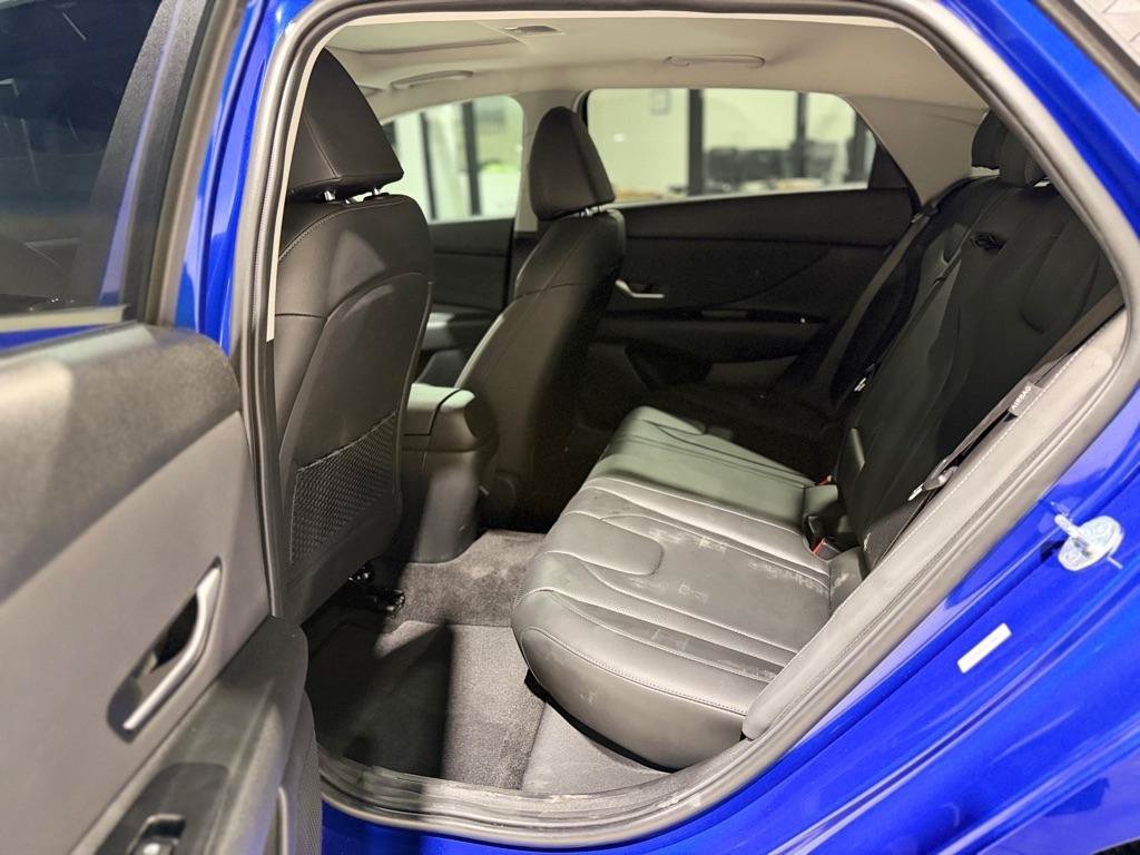 Used 2026 Hyundai Elantra Limited FWD image 13