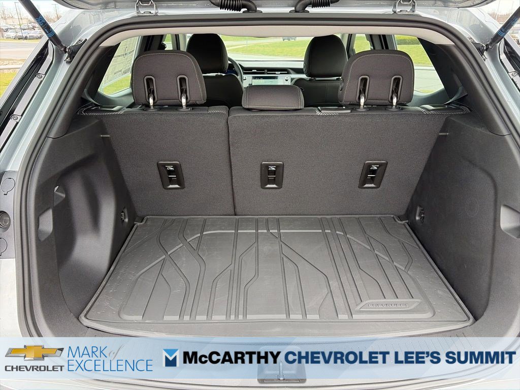 New 2027 Chevrolet Bolt LT FWD image 32