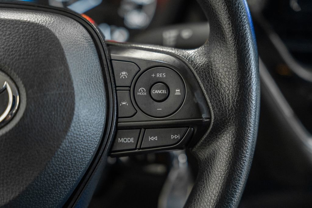 Used 2024 Toyota Corolla LE image 21