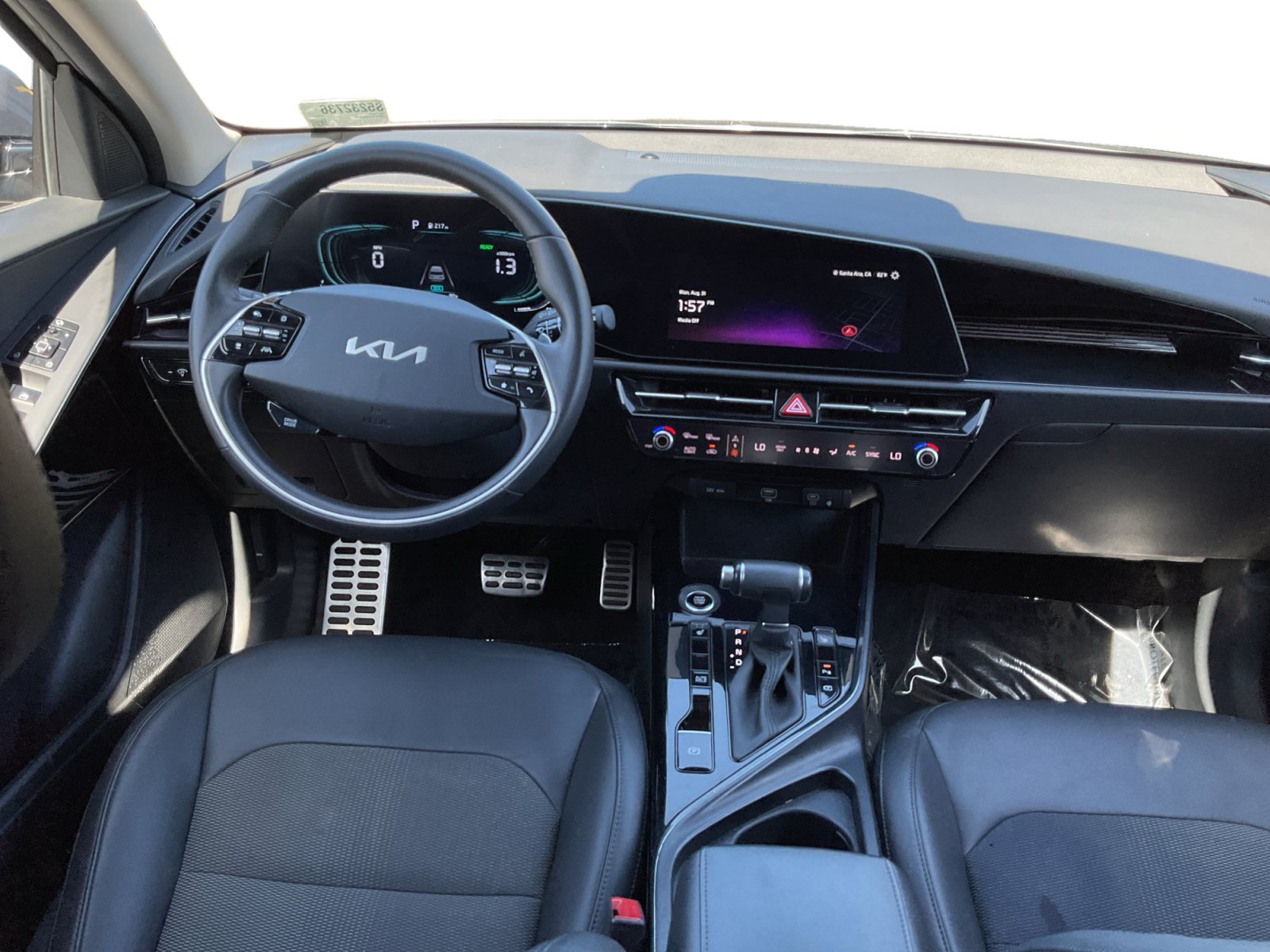 Used 2025 Kia Niro EX Touring FWD image 14