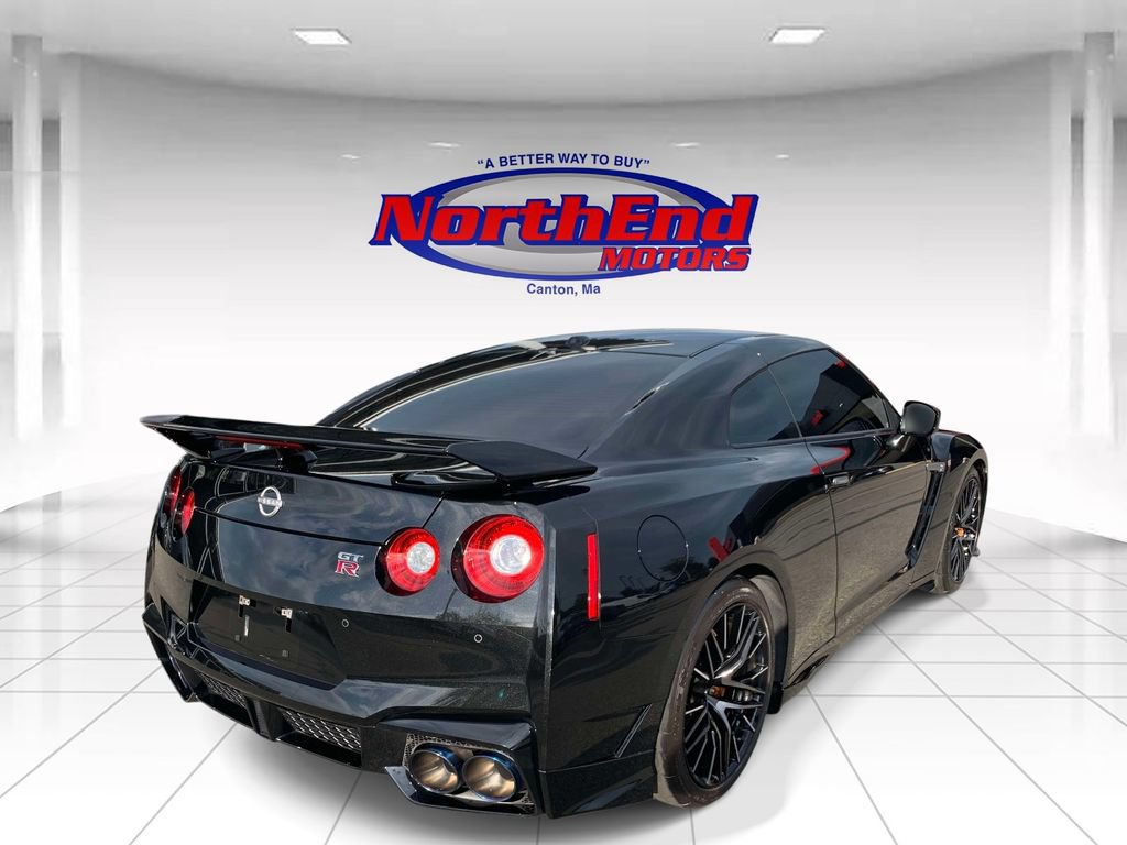 Used 2024 Nissan GT-R Premium w/ Floor Mat Package AWD/4WD image 9