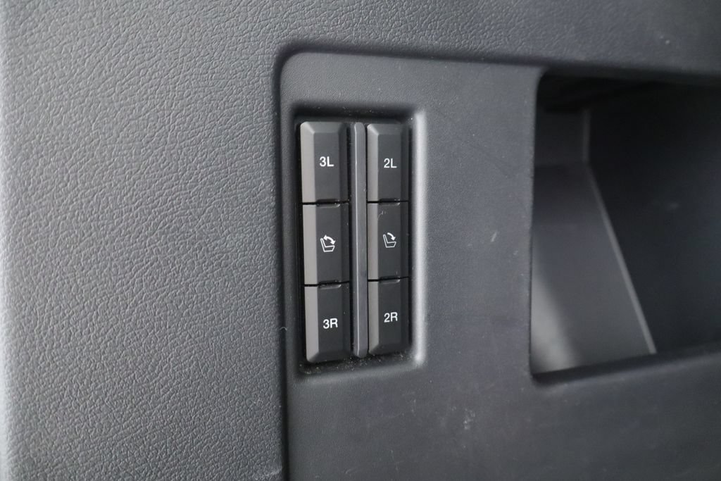 Used 2024 Ford Expedition XLT AWD/4WD image 20