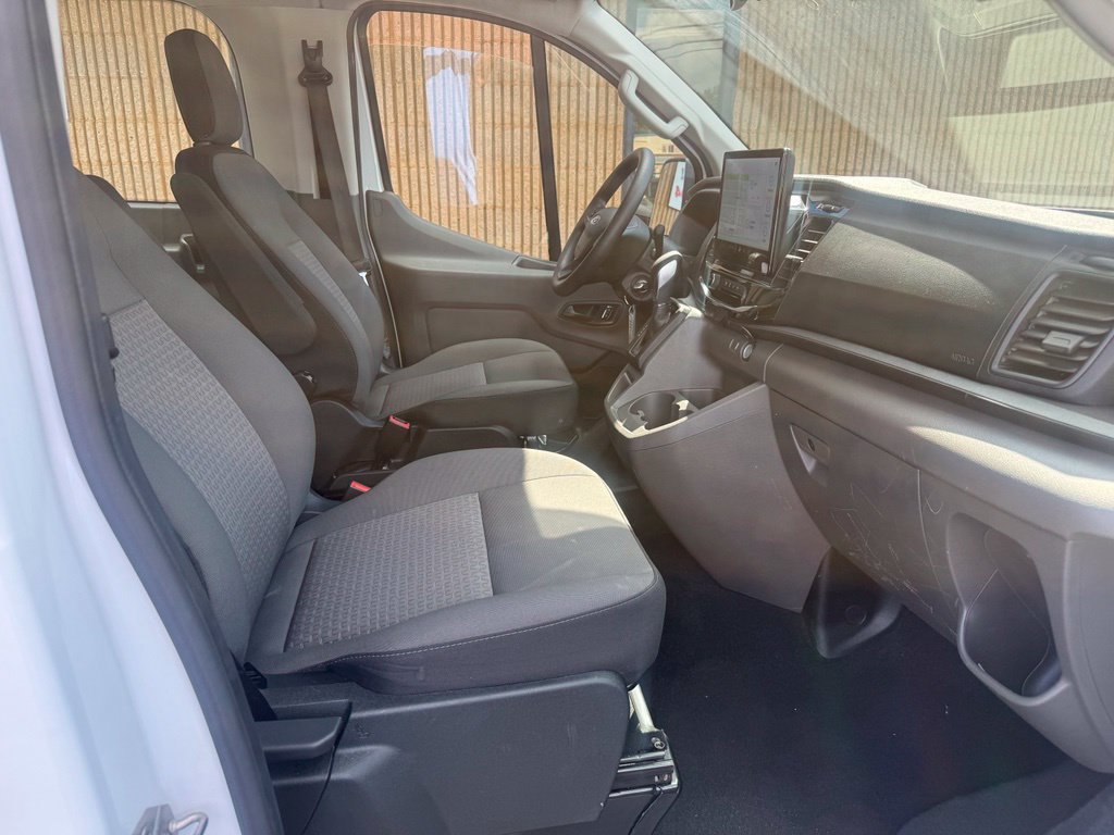 Used 2024 Ford Transit 350 XLT RWD image 22