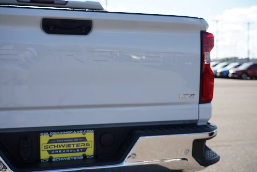 Used 2022 Chevrolet Silverado 2500 LTZ w/ Safety Package AWD/4WD image 9