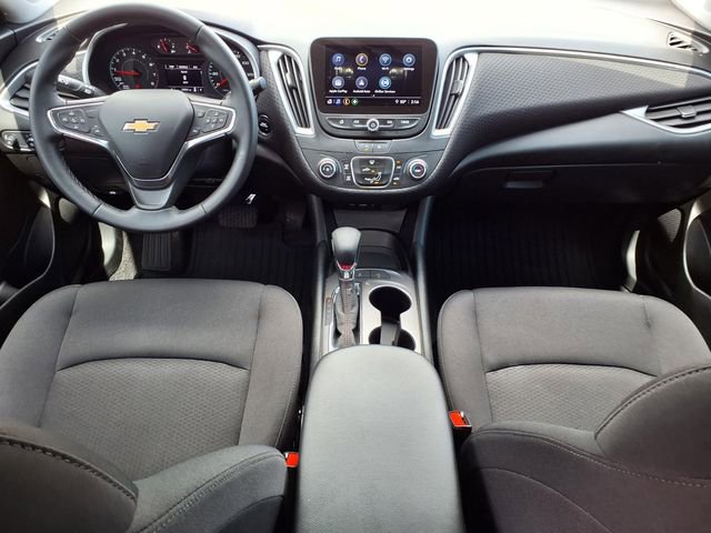 Used 2024 Chevrolet Malibu RS FWD image 8