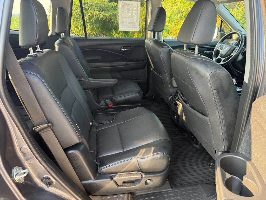 Used 2019 Honda Pilot Touring image 28