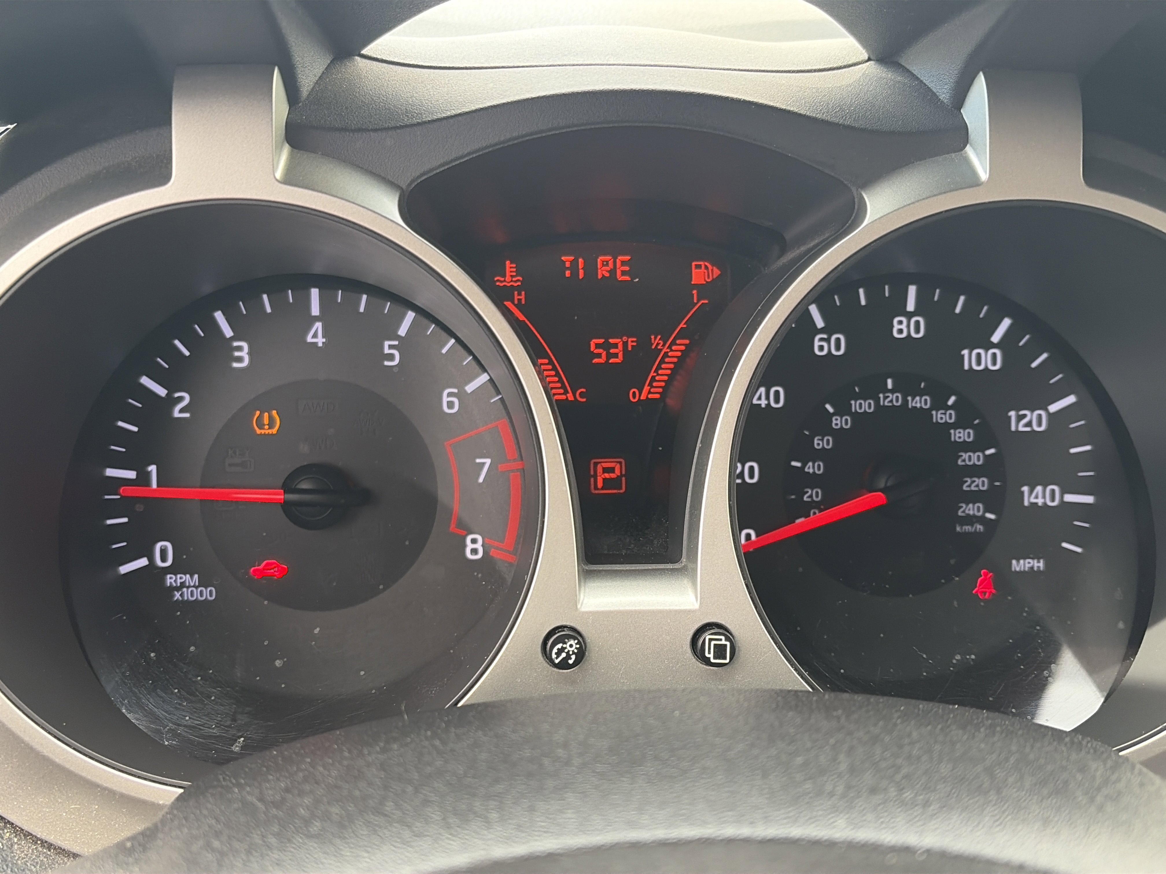 Used 2015 Nissan Juke SV w/ Technology Package AWD/4WD image 19