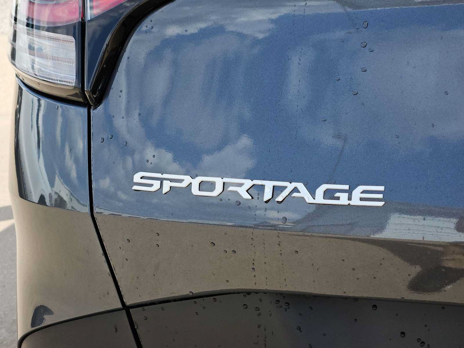 Certified 2024 Kia Sportage LX FWD image 12