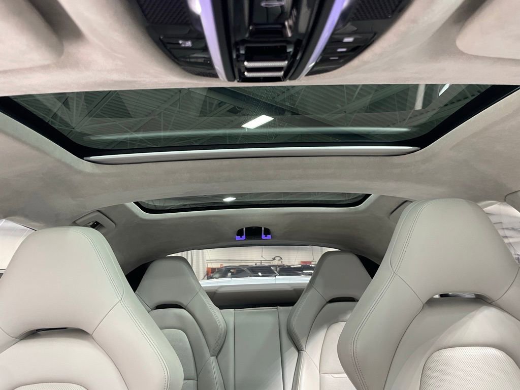 Used 2020 Porsche Panamera GTS image 30