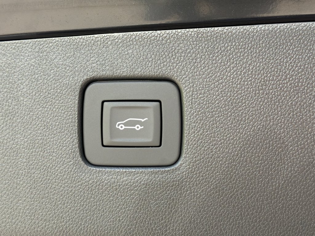 New 2026 Buick Envista Sport Touring w/ Convenience I Package FWD image 15