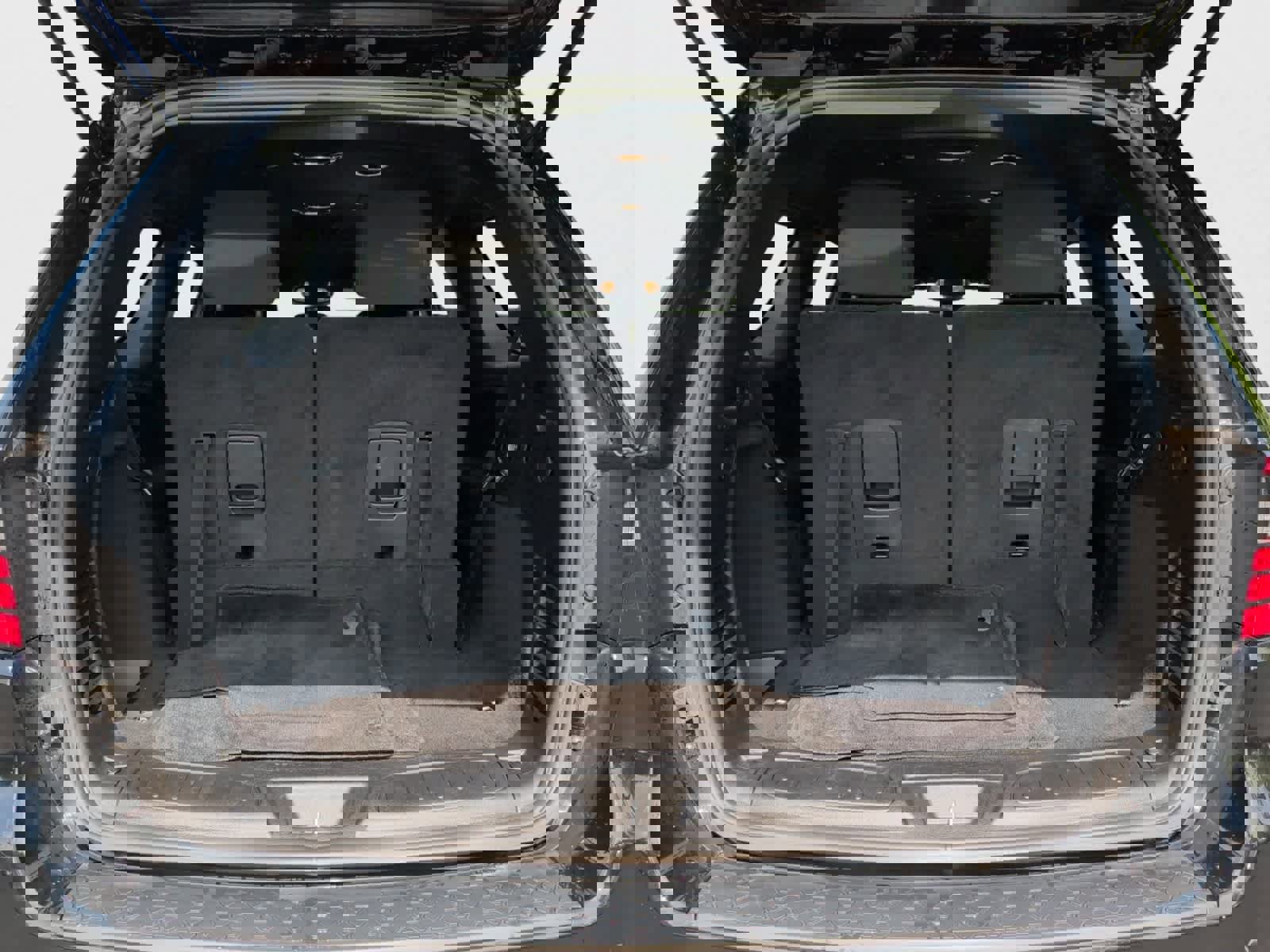 Used 2022 Dodge Durango SXT w/ Blacktop Package image 23