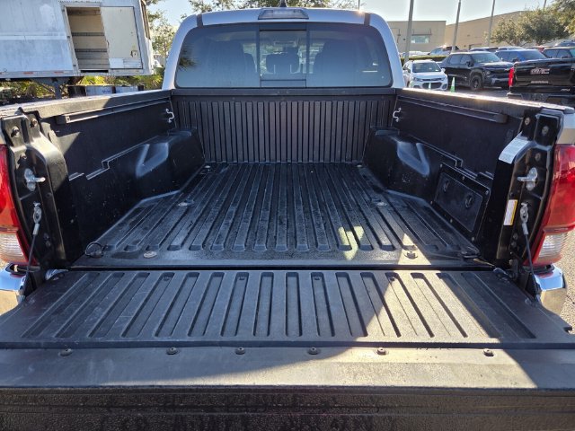 Used 2021 Toyota Tacoma SR5 RWD image 14