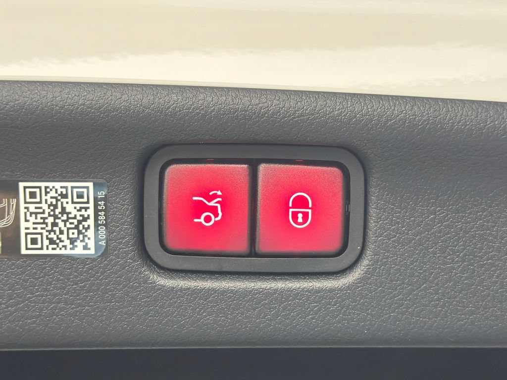 Certified 2024 Mercedes-Benz C 300 Sedan image 30